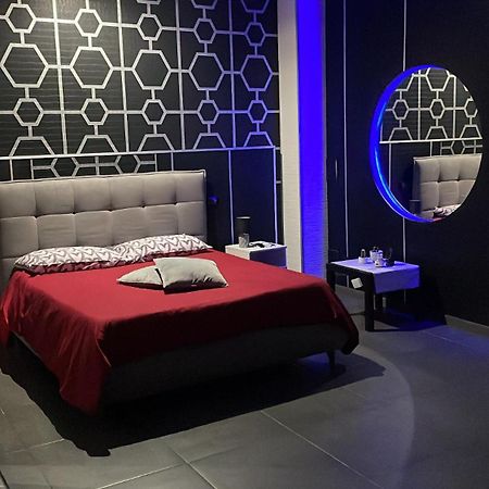 Luxury Suite Mimi Bari Kültér fotó